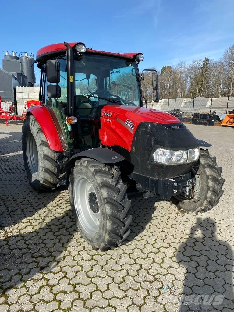 Case IH Farmall 65 A Trattori