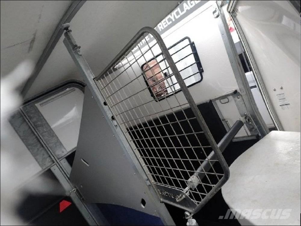  FAUTRAS PROVAN Rimorchi per trasporto animali