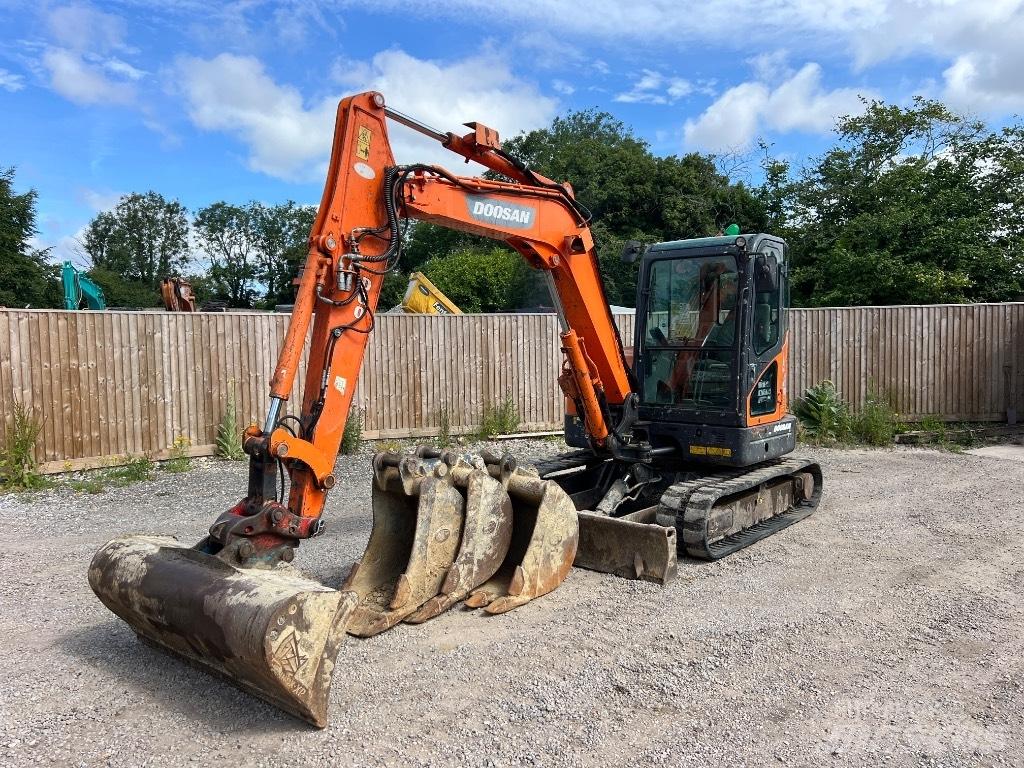 Doosan DX 63-3 Miniescavatori