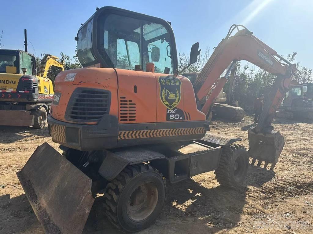 Doosan DX60W Miniescavatori