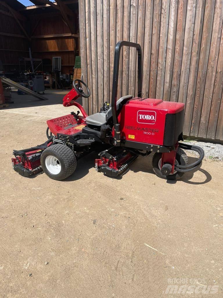 Toro 3100-D Tosaerba professionali rough, trim e surrounds