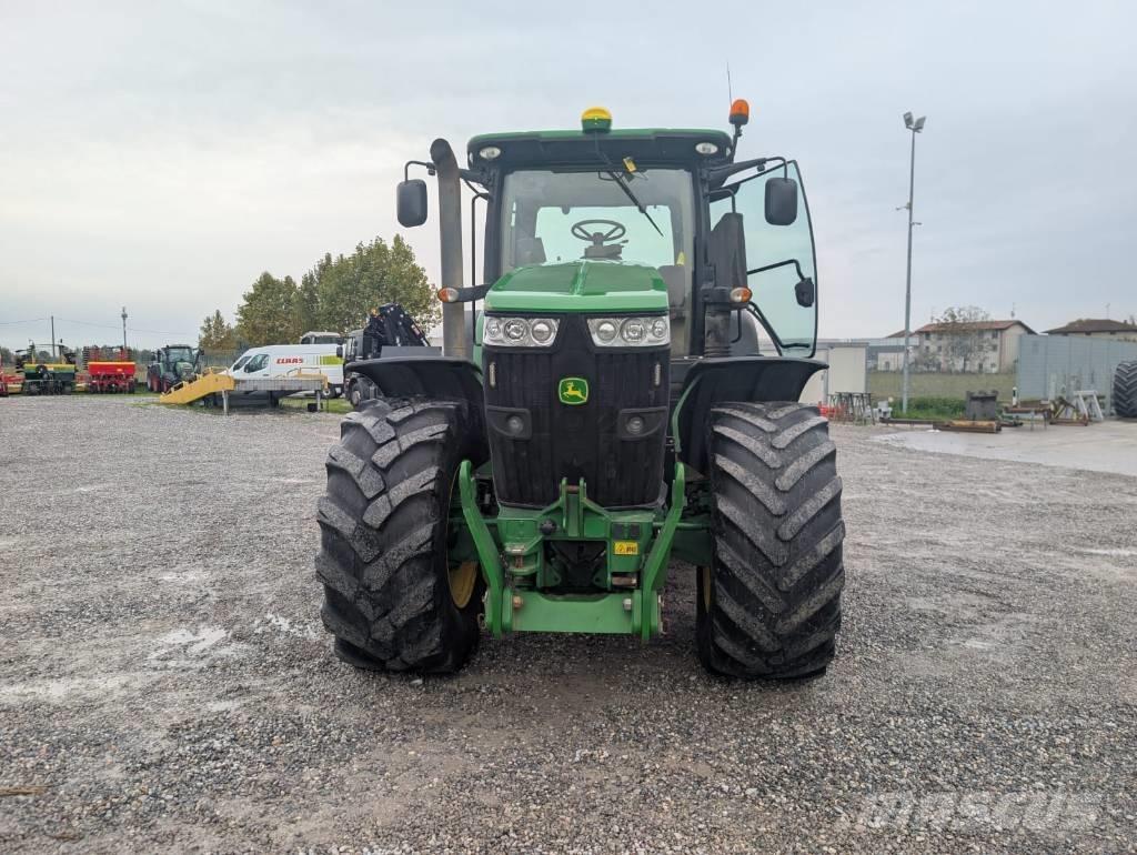 John Deere 7230 R Trattori