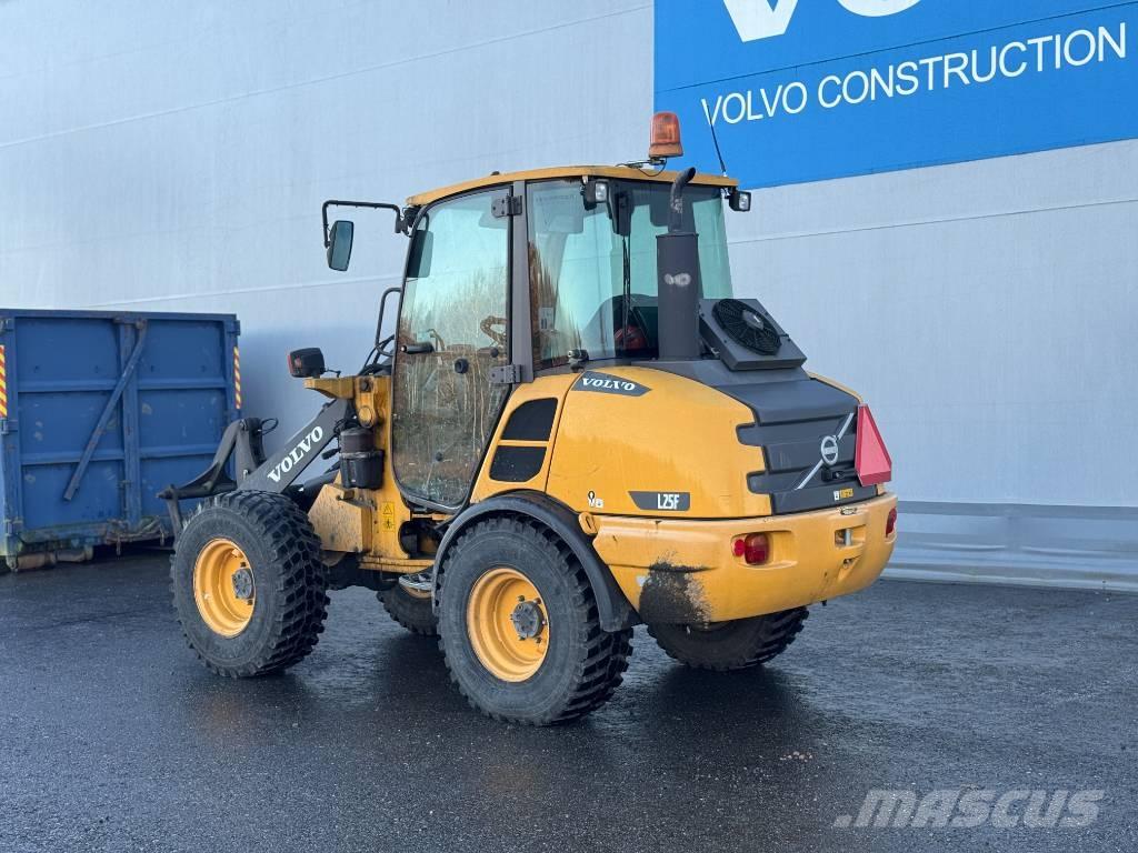 Volvo L 25 F Pale gommate