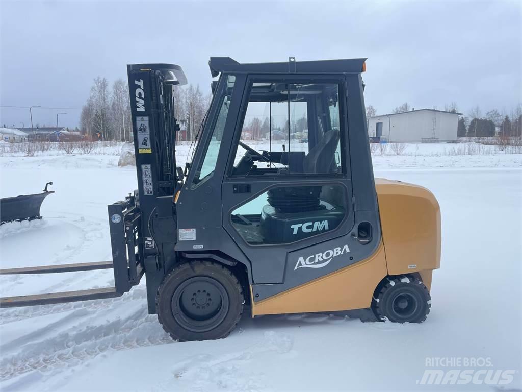 TCM FA 30D ACROBA Carrelli elevatori diesel
