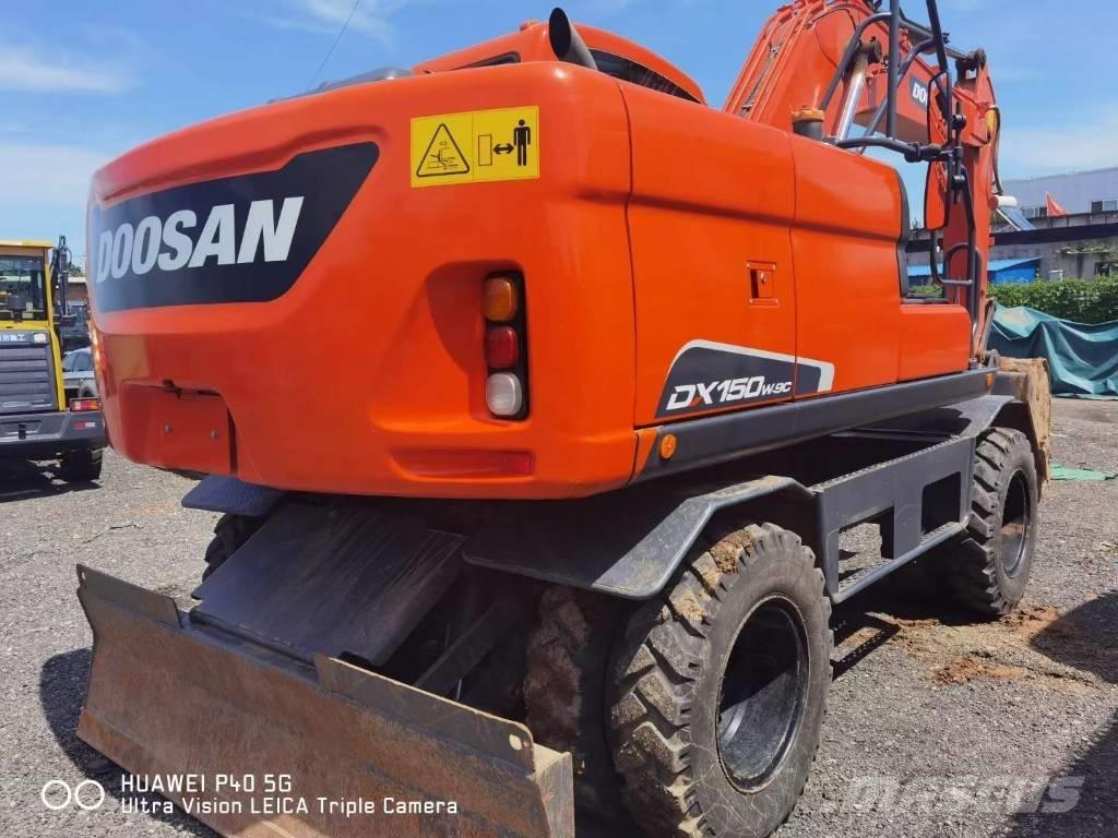 Doosan DX150W-9C Escavatori gommati
