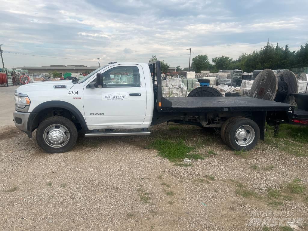 RAM 5500 Camion con sponde ribaltabili