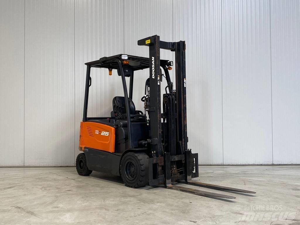 Doosan B25X-7 Carrelli elevatori elettrici