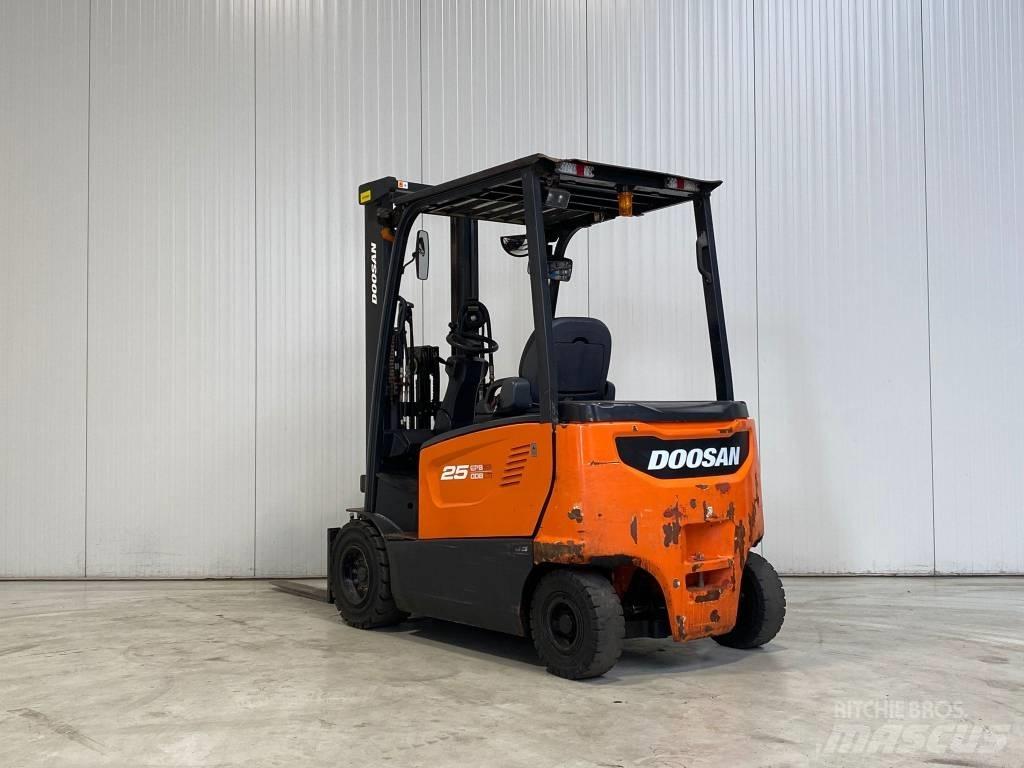 Doosan B25X-7 Carrelli elevatori elettrici