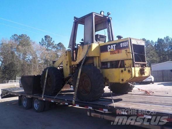 CAT 910 F Pale gommate
