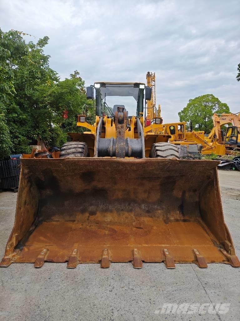 Volvo L 105 Pale gommate