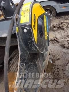 MB Crusher BF70.2 S4 Terne