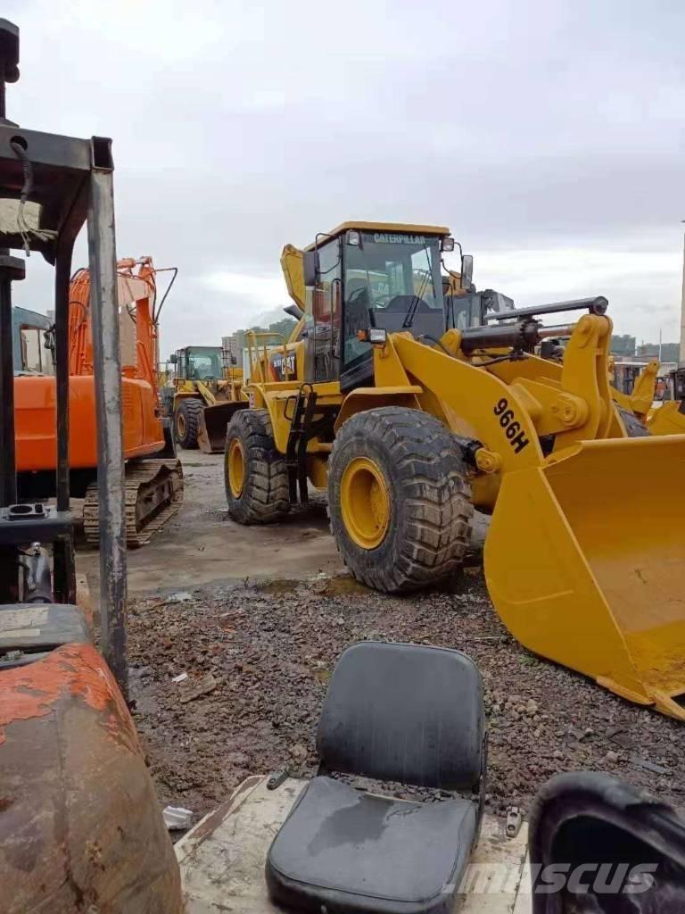 CAT 966 H Pale gommate