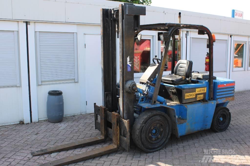 Daewoo D 40 S Carrelli elevatori diesel