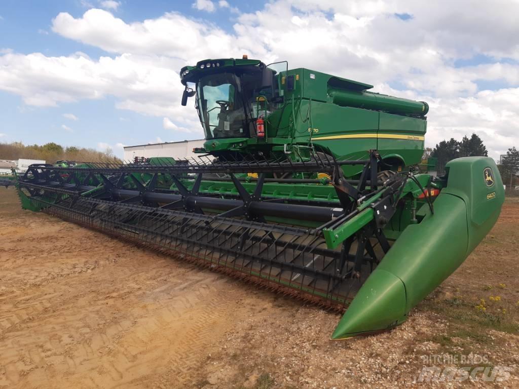 John Deere 640 D Testate per mietitrebbie