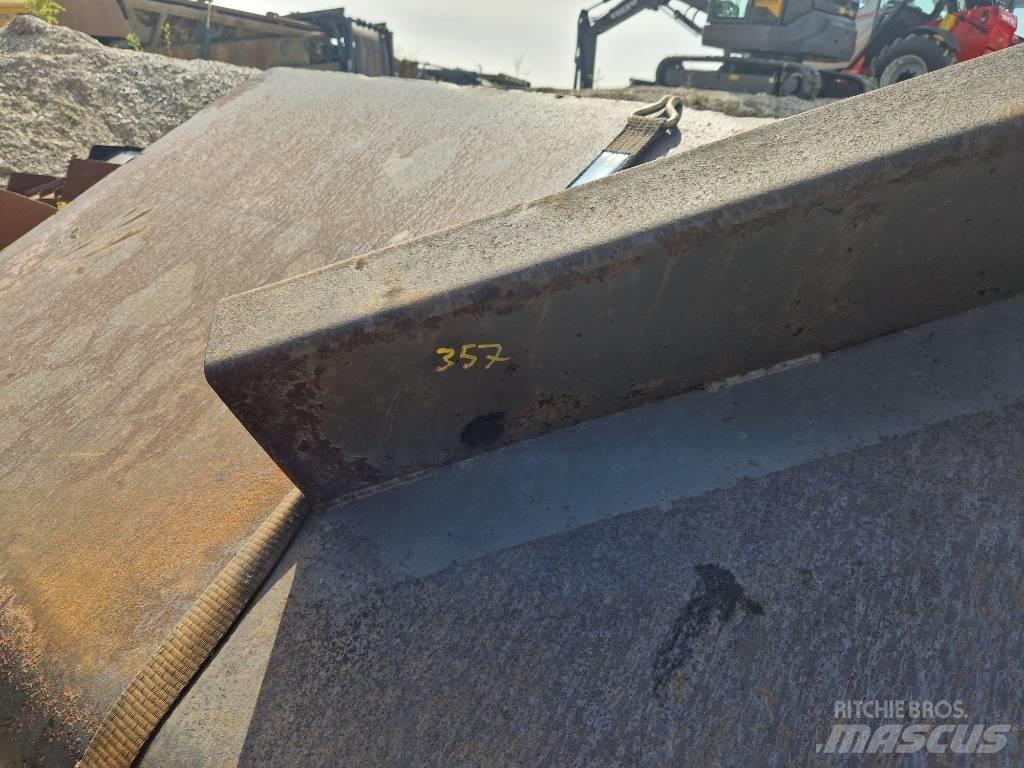 Volvo L 180 Benne