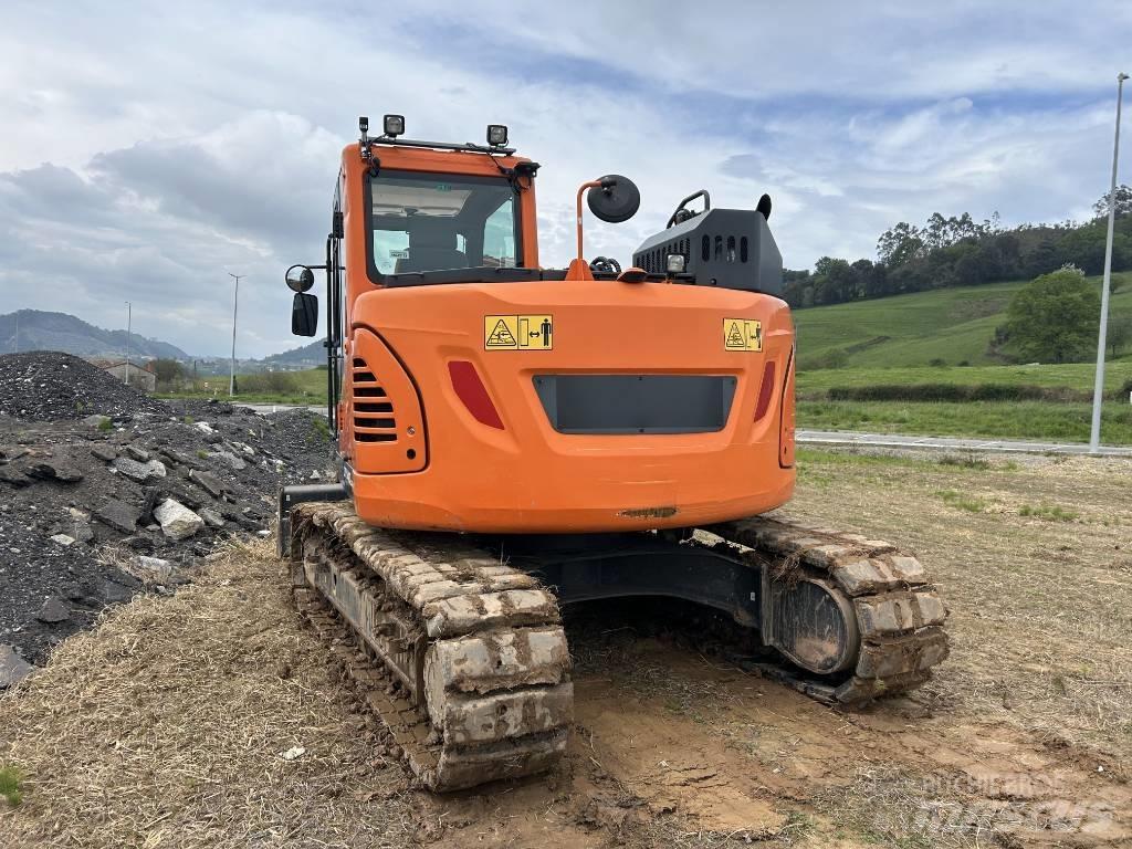 Doosan DX 140 Escavatori cingolati