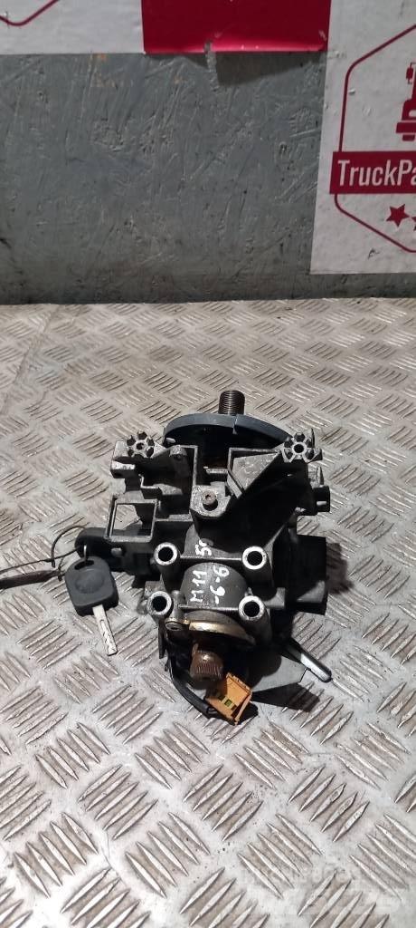 MAN TGX    81255016035 Cabine e interni