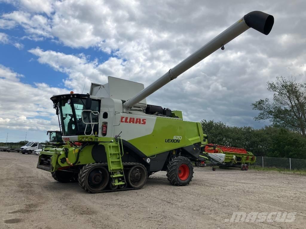 CLAAS LEXION 670 TT Mietitrebbiatrici