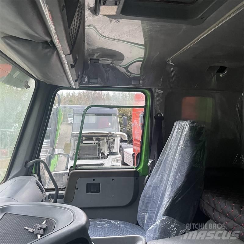 Howo 371 8x4 Camion ribaltabili