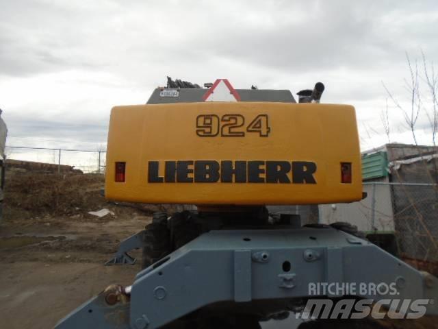 Liebherr A 924 Escavatori gommati