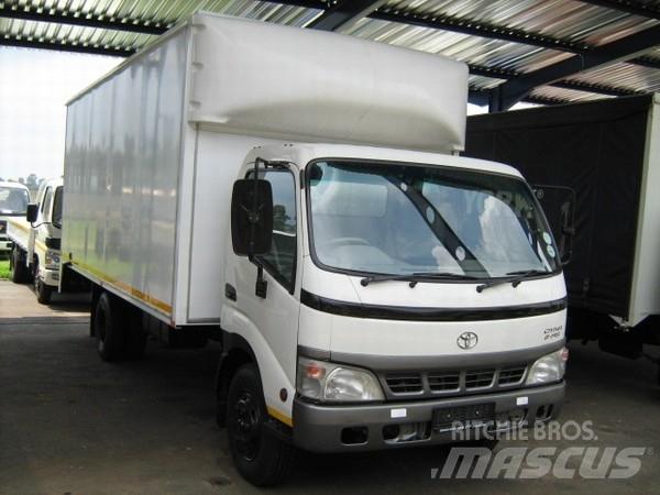 Toyota Dyna 8145 Camion cassonati