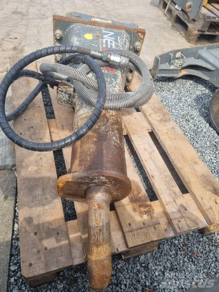 Wacker Neuson NE22 Benne frantumatrici