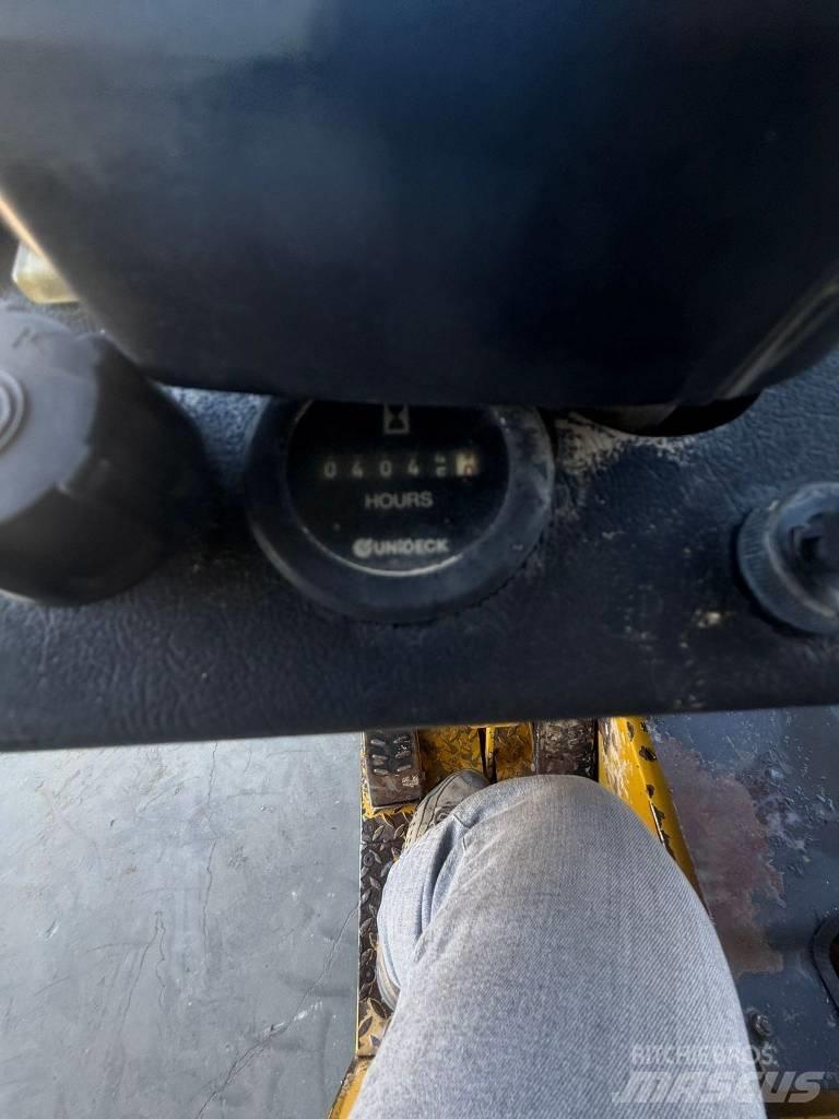 Dumec BT 1400 Autobetoniere