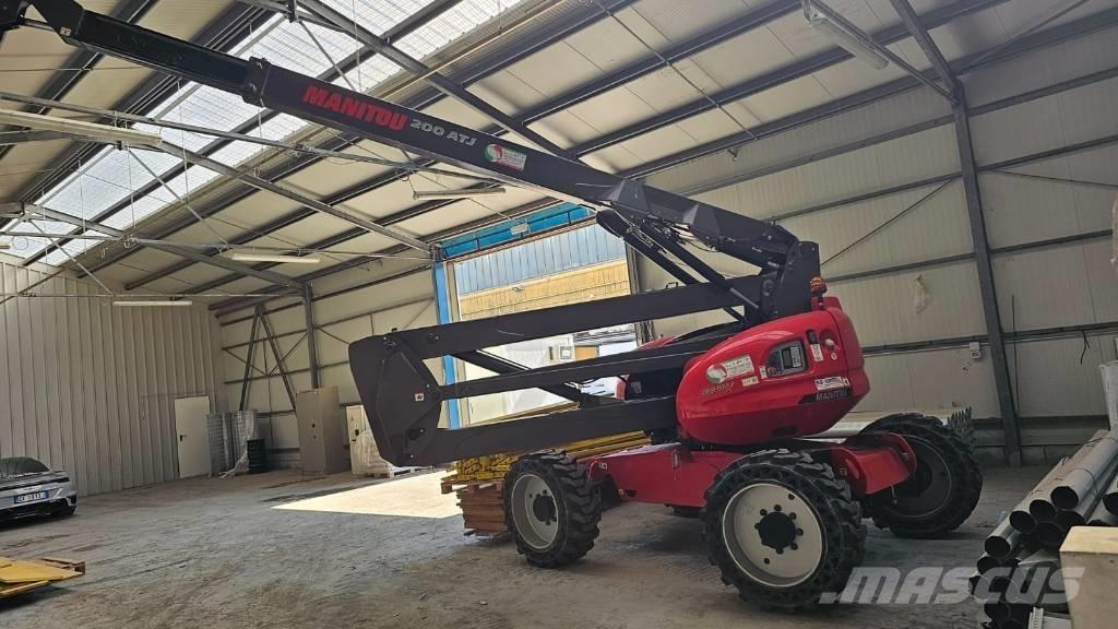 Manitou 200 ATJ Piattaforme a braccio articolato