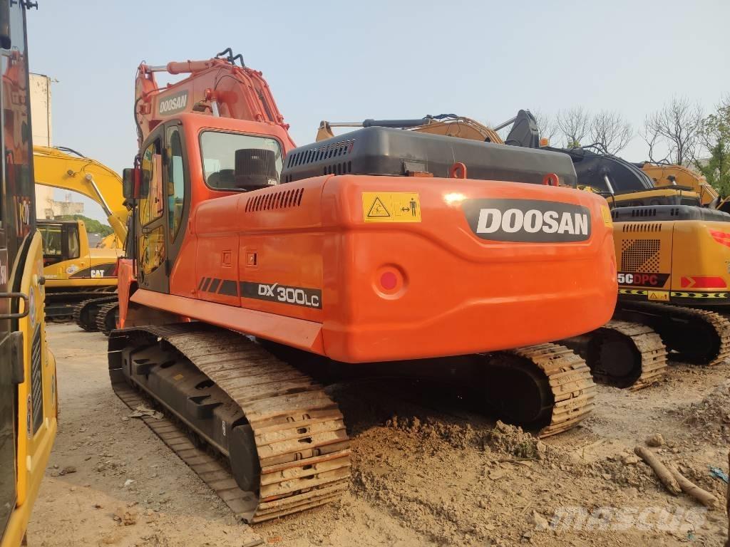 Doosan dx300 Escavatori cingolati