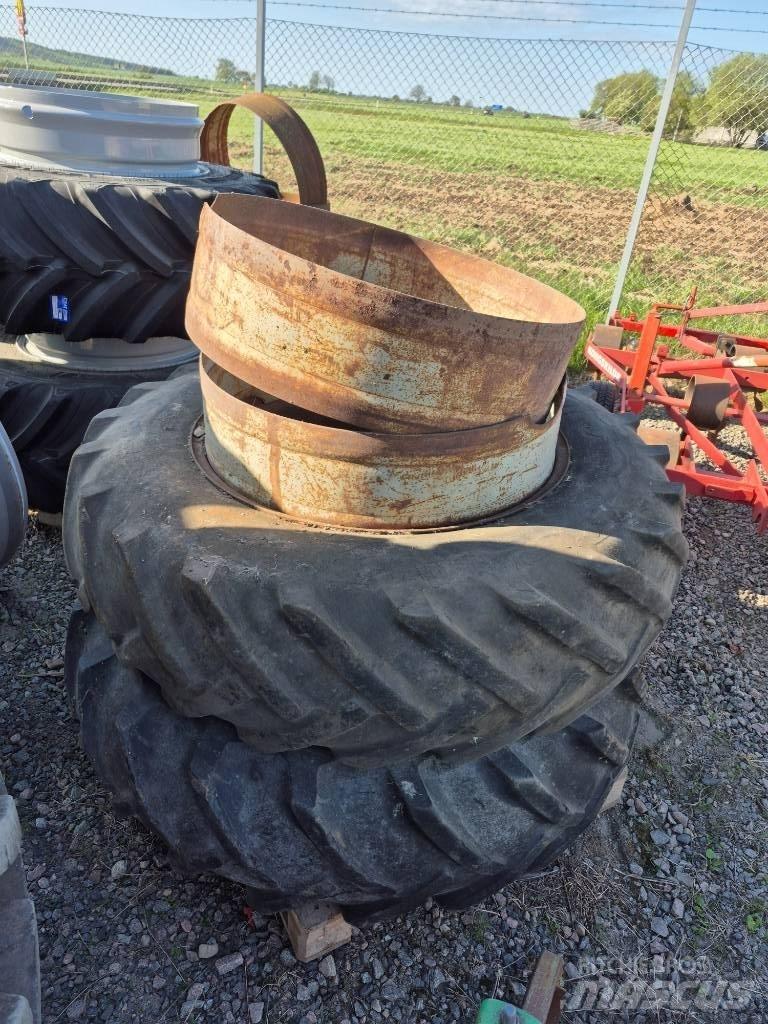 John Deere 2130 Trattori