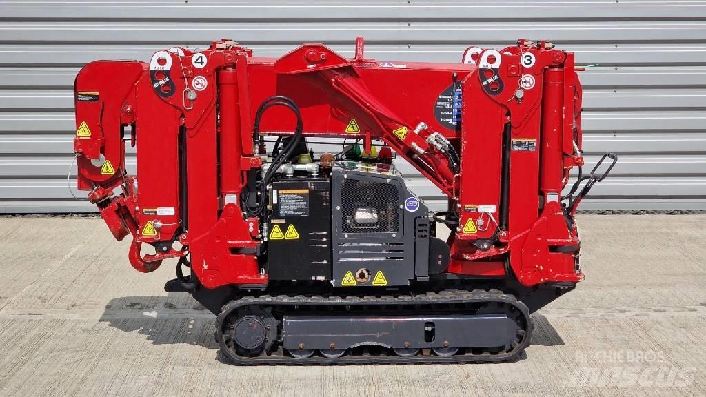 Unic URW 245 Mini gru