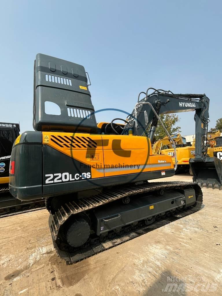 Hyundai 220 LC Escavatori cingolati