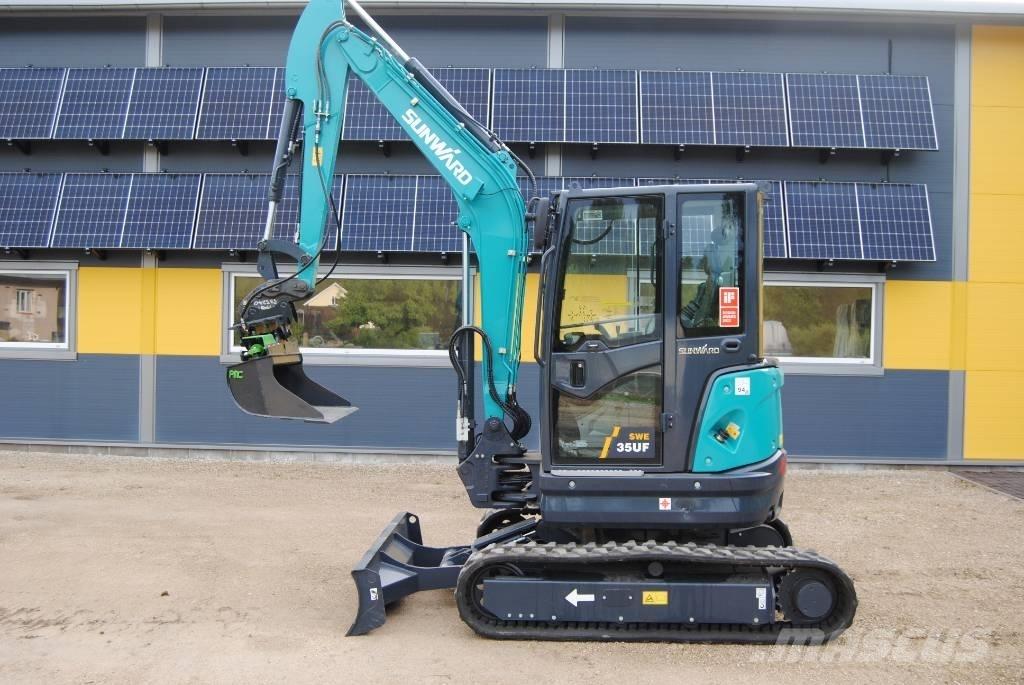 Sunward SWE 35 UF Miniescavatori