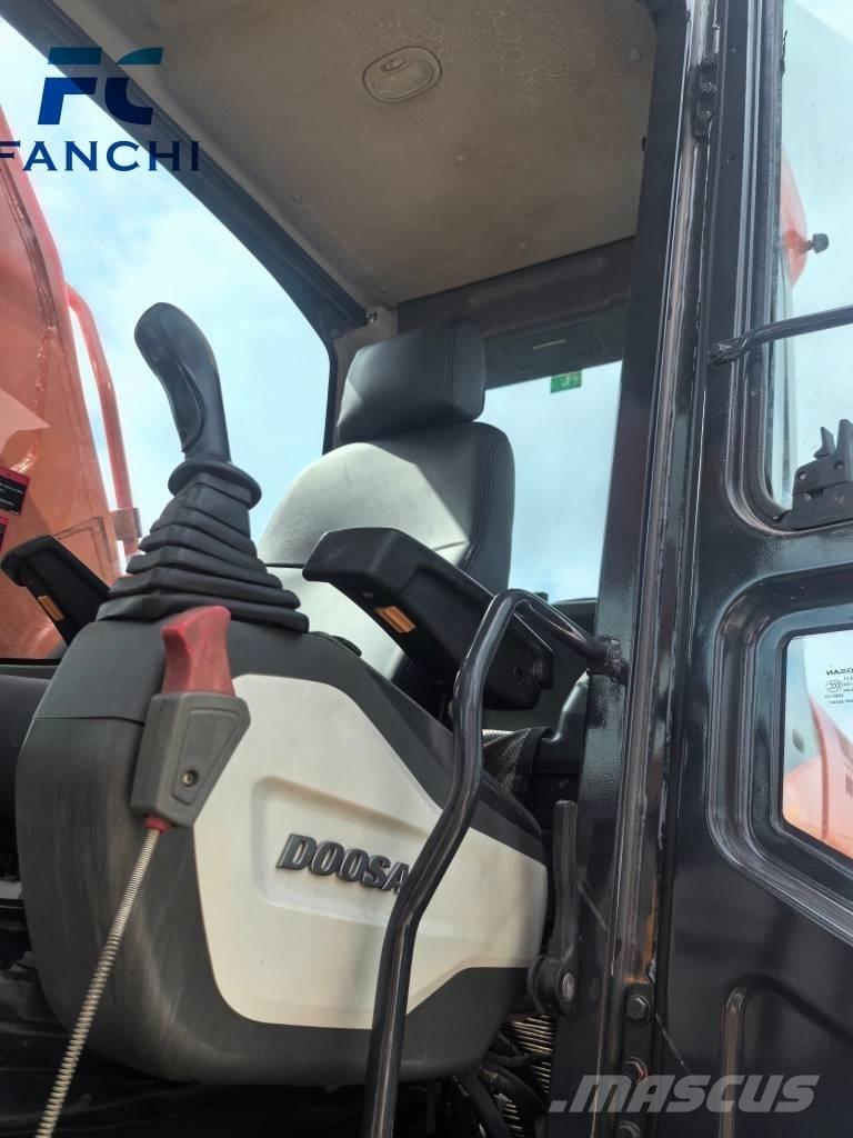 Doosan DX 360 LC Escavatori cingolati