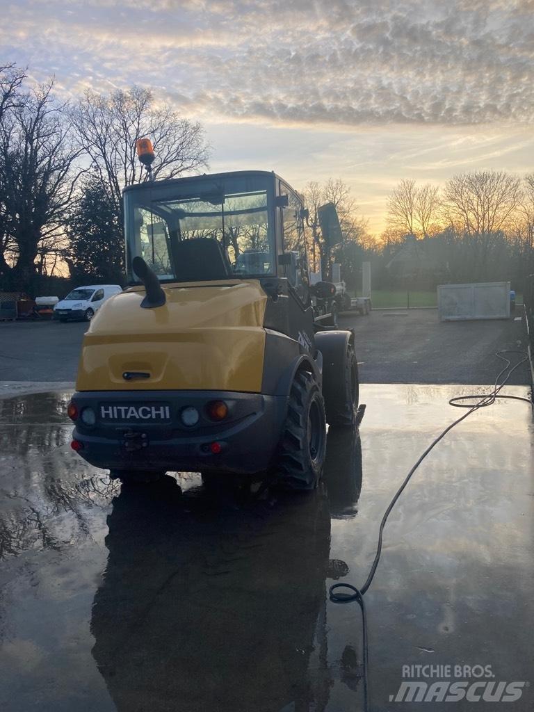 Hitachi ZW 75-6 Pale gommate