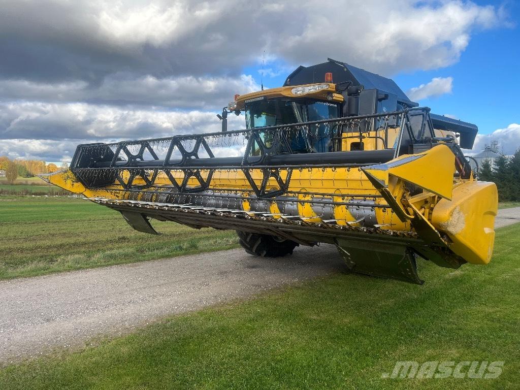 New Holland CX 8080 Mietitrebbiatrici