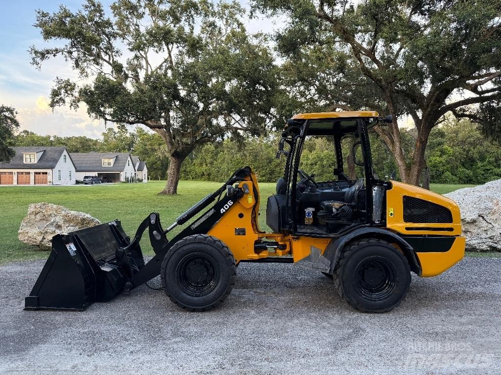 JCB 407 Pale gommate