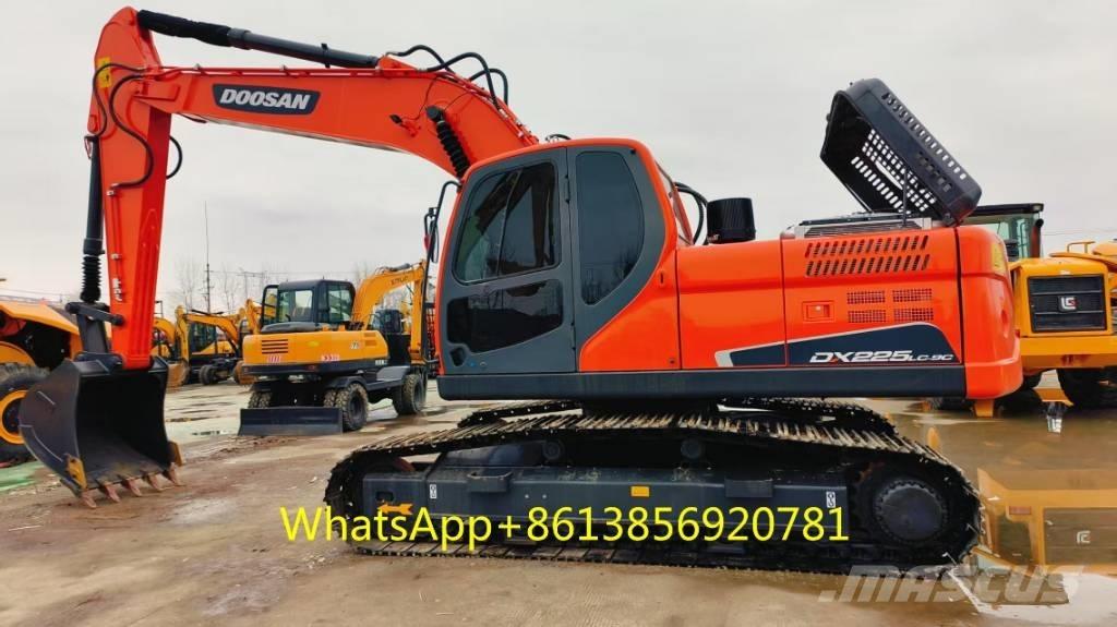 Doosan DX 225 Escavatori cingolati