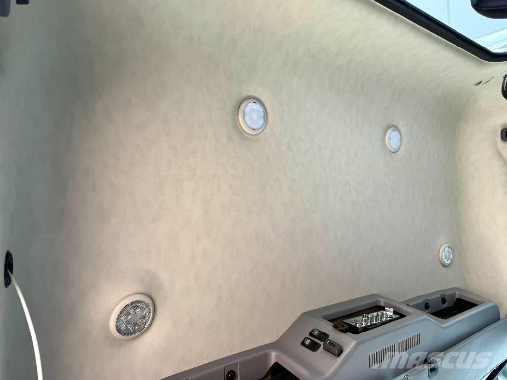 Mack Pinnacle Motrici e Trattori Stradali