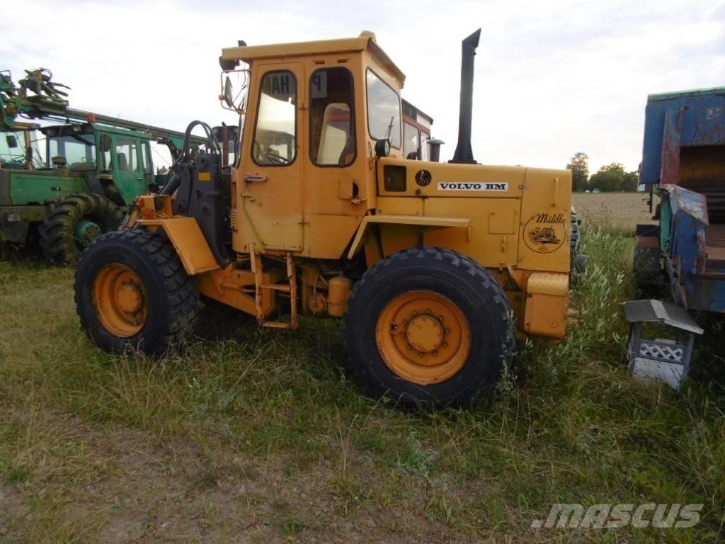 Volvo BM 4200 Pale gommate