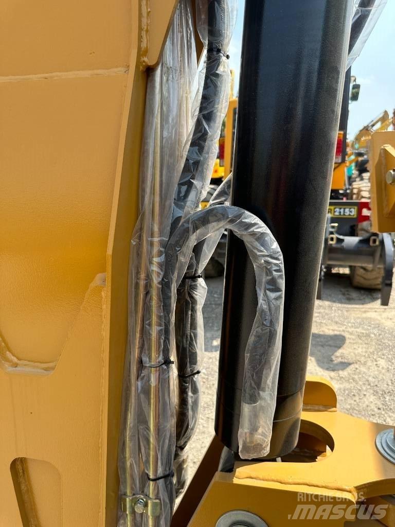 CAT 420F Terne