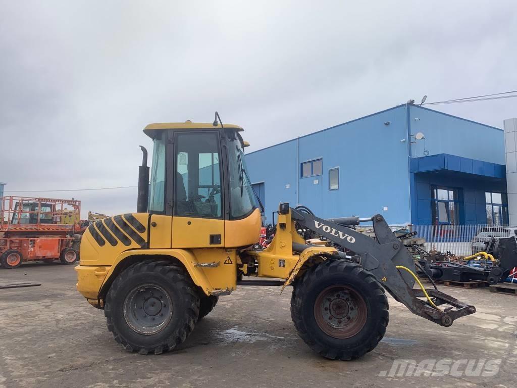 Volvo L 35 B Pale gommate