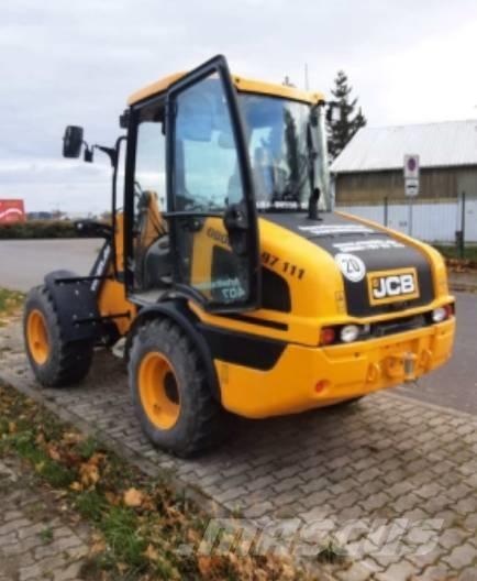 JCB 407 Pale gommate