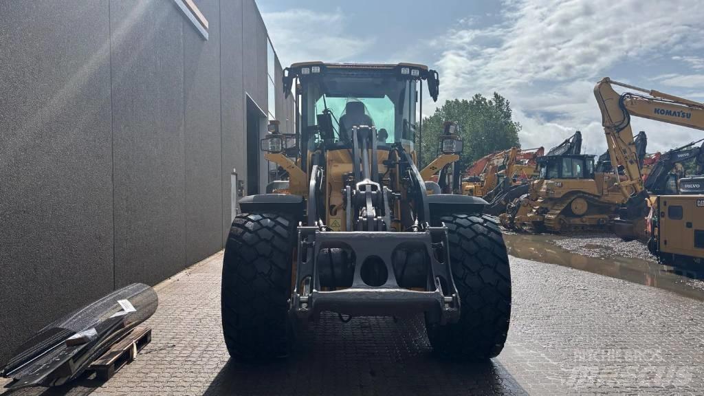 Volvo L 90 H Pale gommate