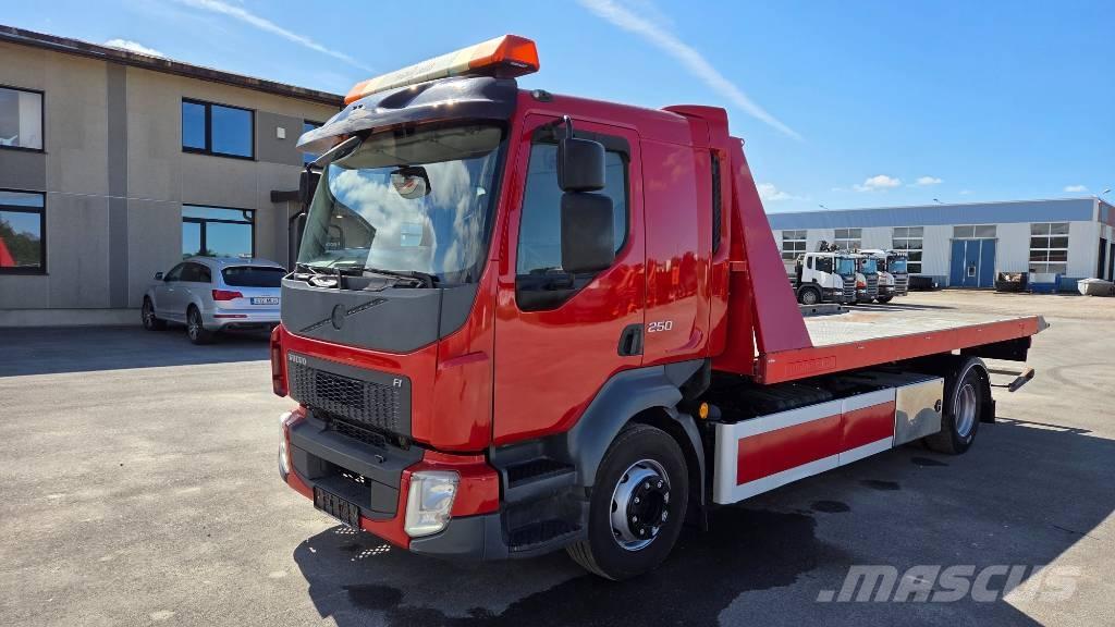 Volvo FL 250 4X2 Autocarro pianale / argano