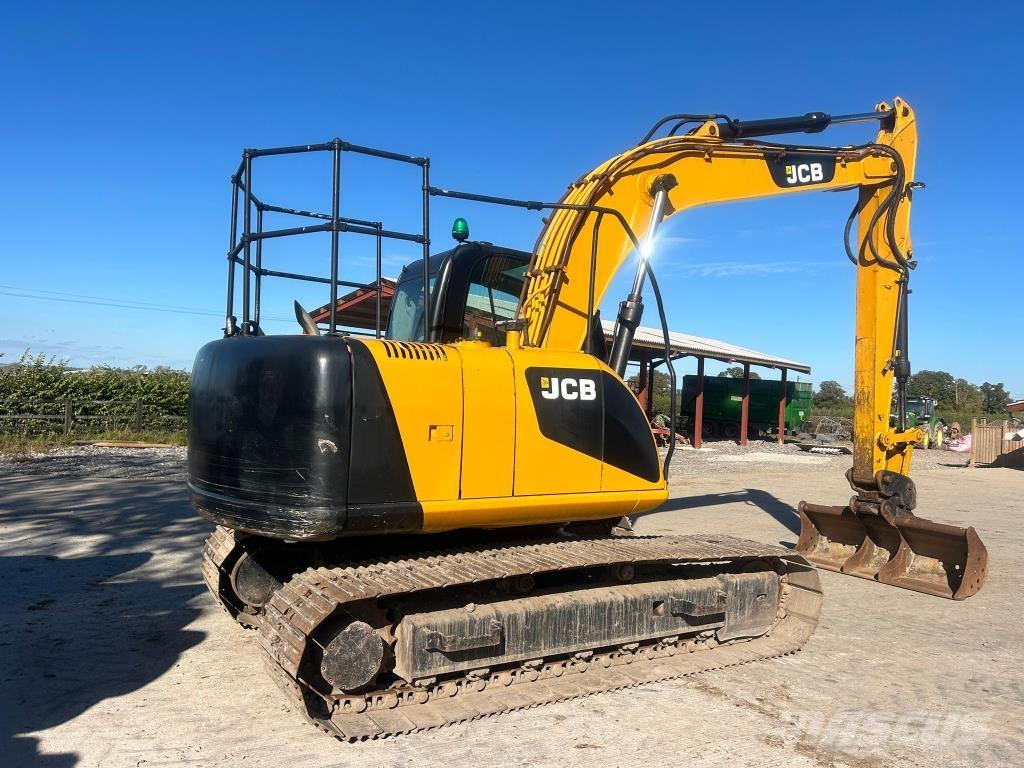 JCB JS 130 LC Escavatori cingolati