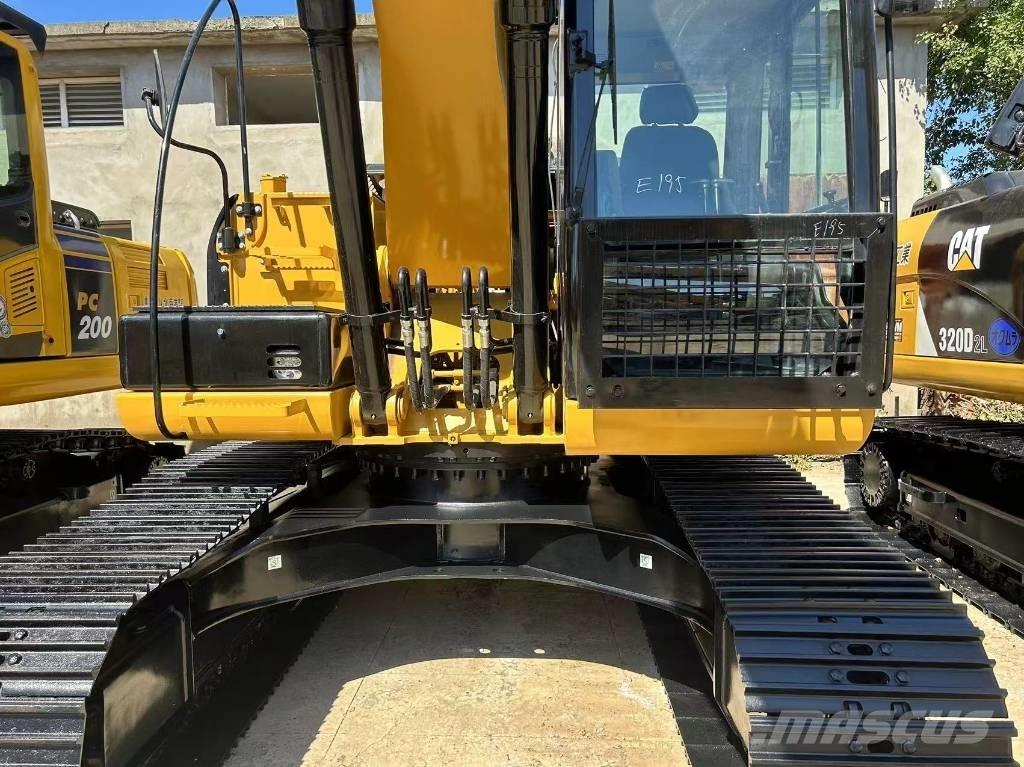 CAT 320 D L Escavatori cingolati