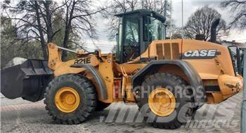 CASE 821 E Pale gommate