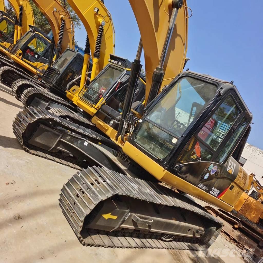 CAT 320 D L Escavatori cingolati