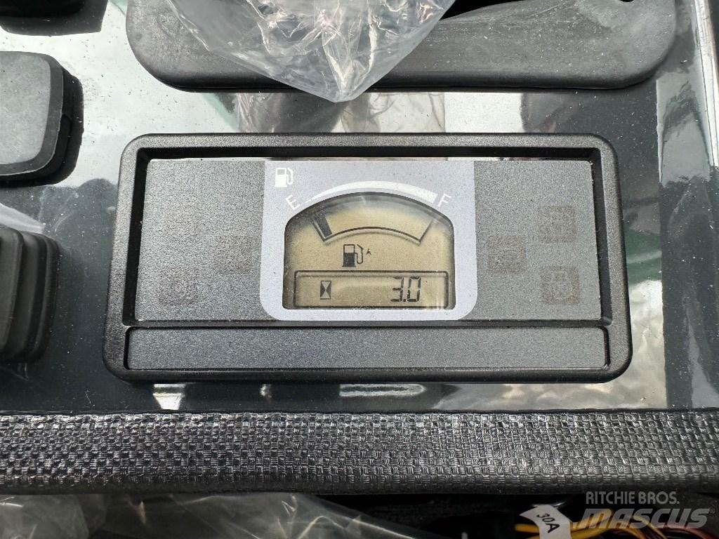 Hitachi ZX 26 U-6 Miniescavatori